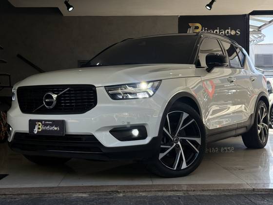 VOLVO XC40 2.0 T5 GASOLINA R-DESIGN AWD GEARTRONIC VOLVO XC40 2.0 T5 GASOLINA R-DESIGN AWD GEARTRONIC